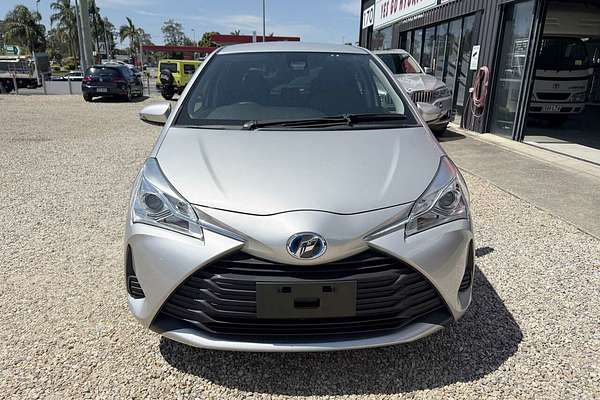 2018 Toyota VITZ F (HYBRID) NHP130