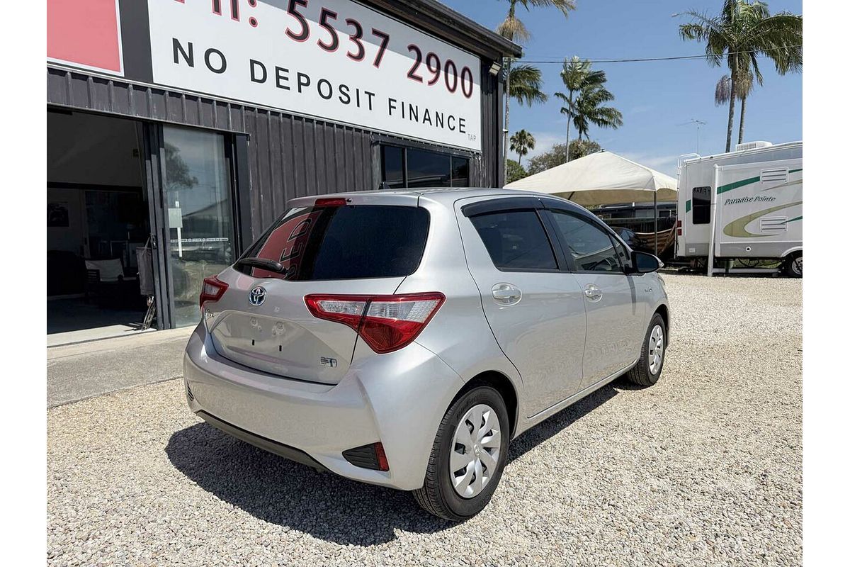 2018 Toyota VITZ F (HYBRID) NHP130