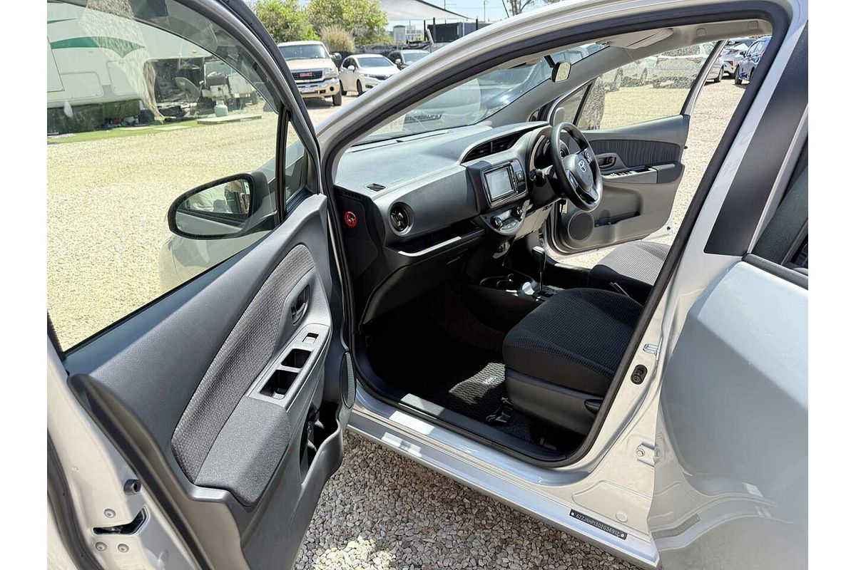 2018 Toyota VITZ F (HYBRID) NHP130
