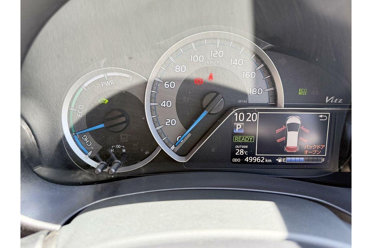2018 Toyota VITZ F (HYBRID) NHP130