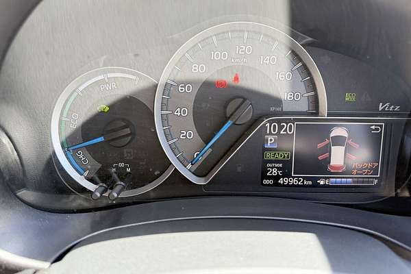 2018 Toyota VITZ F (HYBRID) NHP130