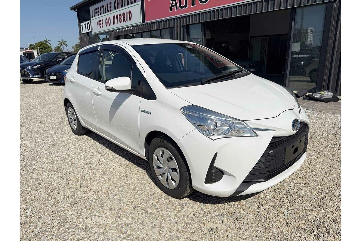 2019 Toyota VITZ F (HYBRID) NHP130