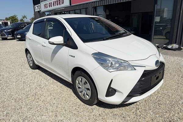 2019 Toyota VITZ F (HYBRID) NHP130