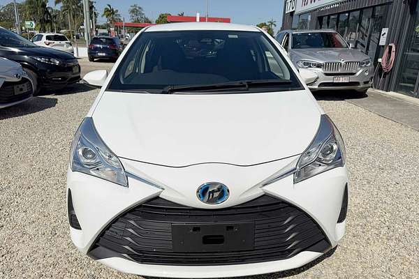 2019 Toyota VITZ F (HYBRID) NHP130