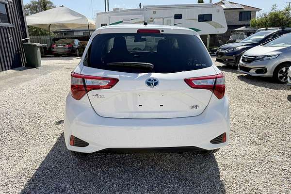 2019 Toyota VITZ F (HYBRID) NHP130