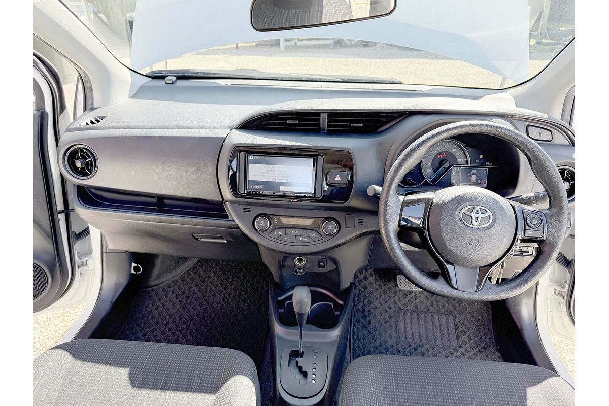 2019 Toyota VITZ F (HYBRID) NHP130