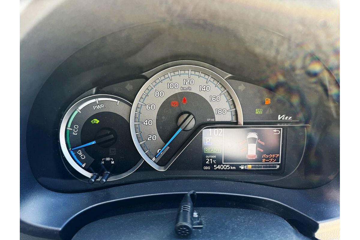 2019 Toyota VITZ F (HYBRID) NHP130