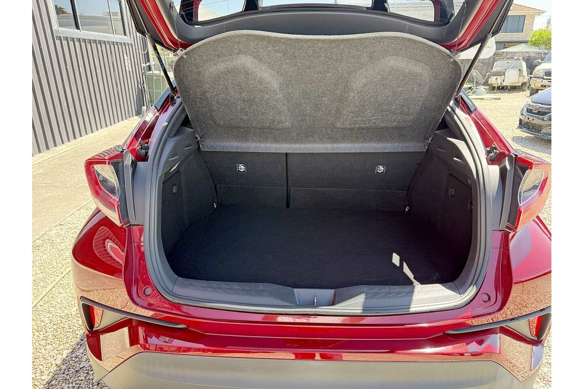 2018 Toyota C-HR (HYBRID) ZYX10