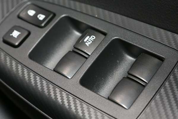 2024 Mitsubishi Eclipse Cross ES YB