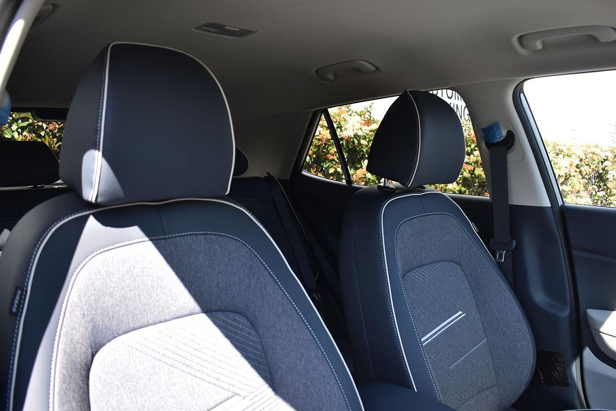 2025 Hyundai Venue Elite QX.V5