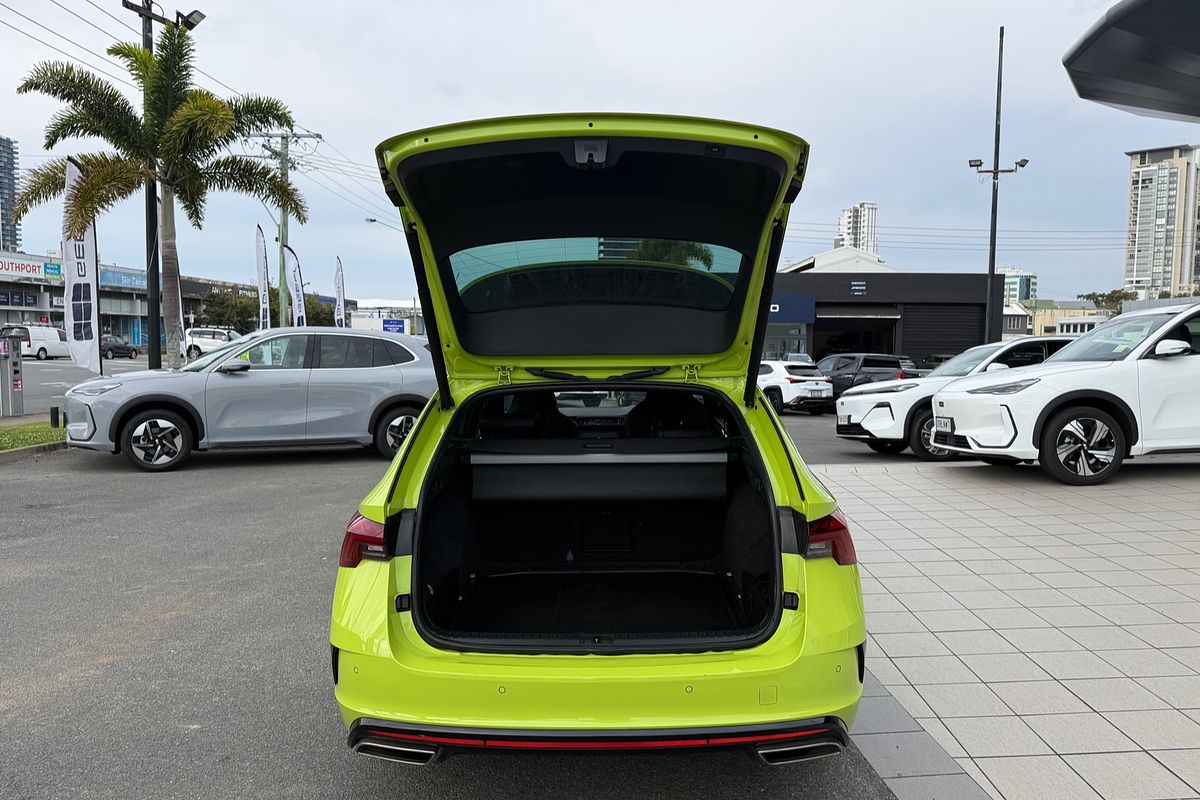 2022 SKODA Octavia RS NX