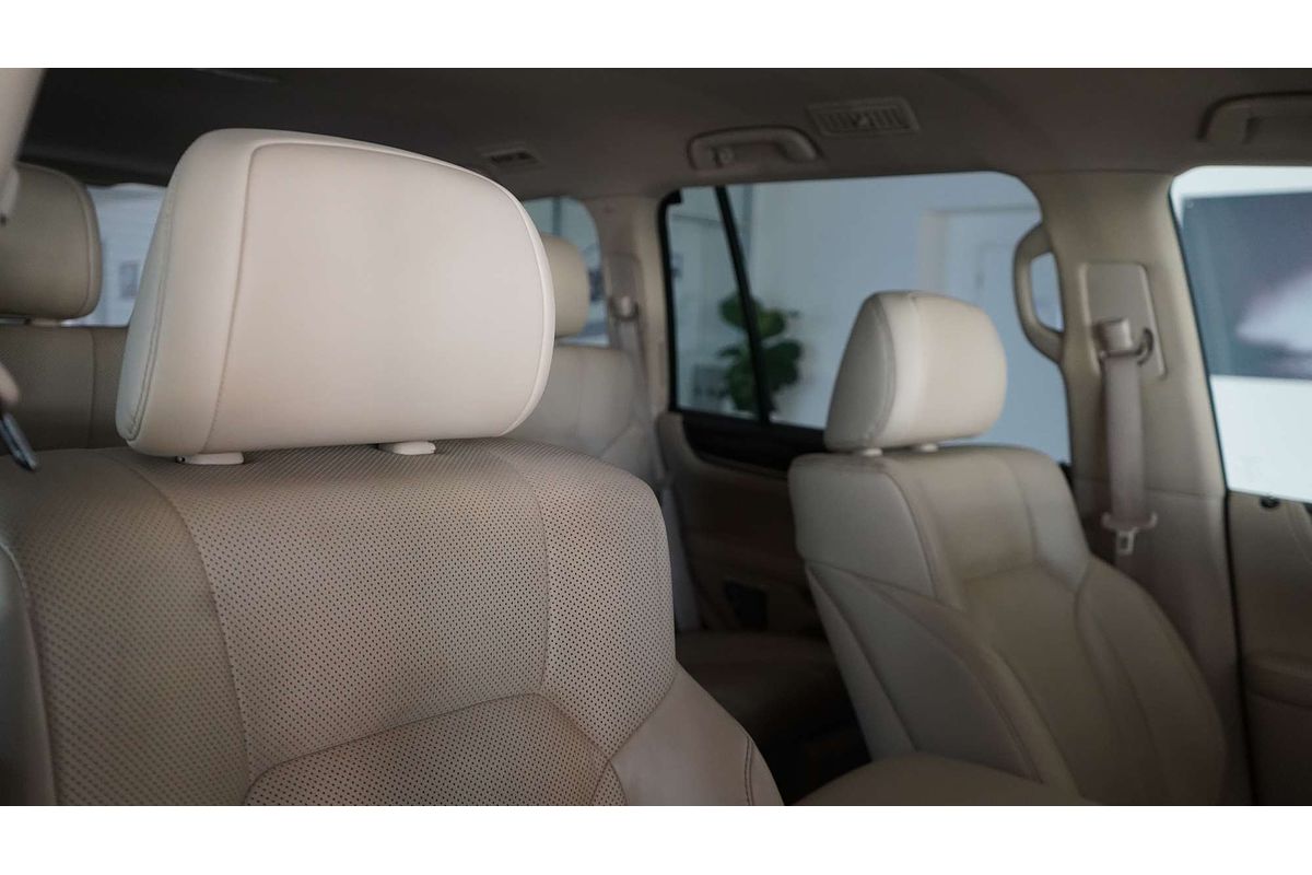 2019 Lexus LX LX450d VDJ201R