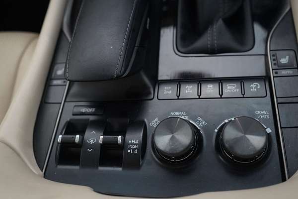 2019 Lexus LX LX450d VDJ201R