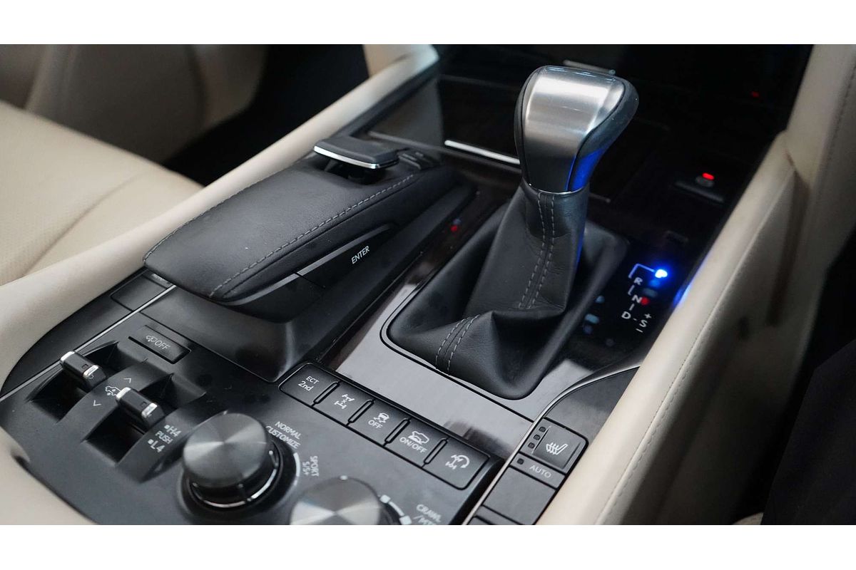 2019 Lexus LX LX450d VDJ201R