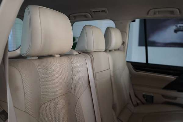 2019 Lexus LX LX450d VDJ201R