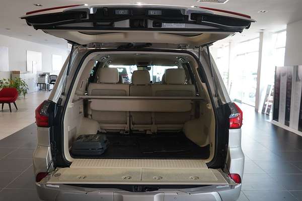 2019 Lexus LX LX450d VDJ201R