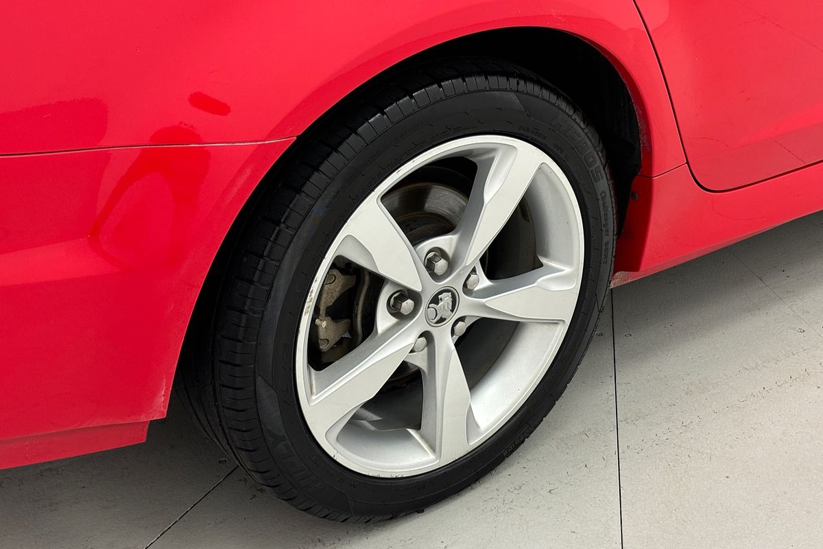 2016 HOLDEN COMMODORE SS 6 SP AUTOMATIC 4D SEDAN V8