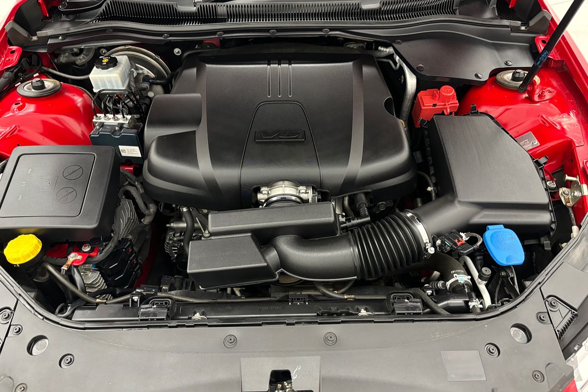 2016 HOLDEN COMMODORE SS 6 SP AUTOMATIC 4D SEDAN V8