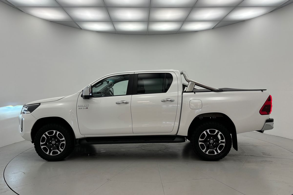 Hilux 4x4 SR5 2.8L T Diesel Automatic Double Cab
