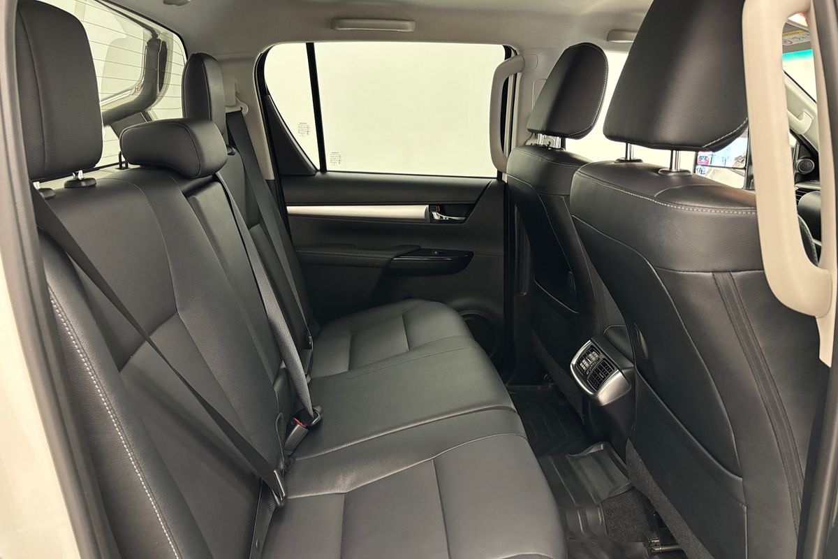 Hilux 4x4 SR5 2.8L T Diesel Automatic Double Cab