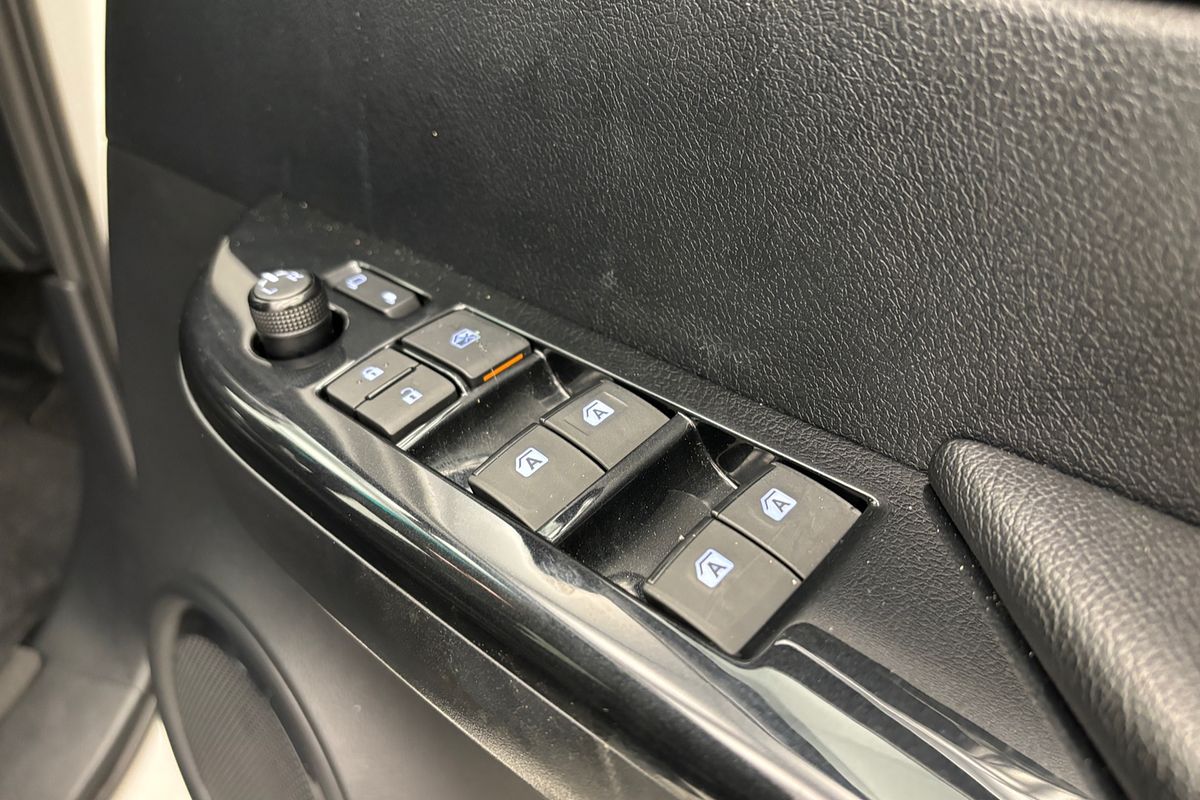 Hilux 4x4 SR5 2.8L T Diesel Automatic Double Cab