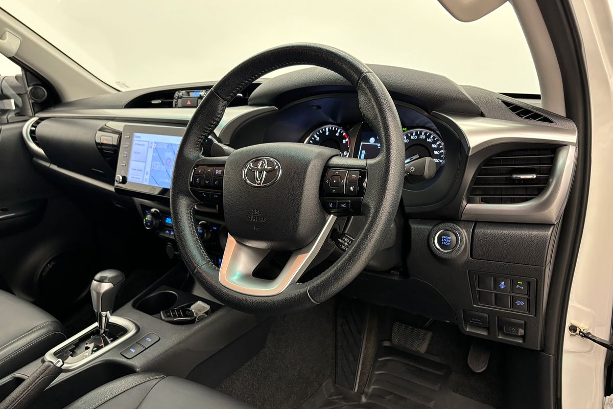Hilux 4x4 SR5 2.8L T Diesel Automatic Double Cab