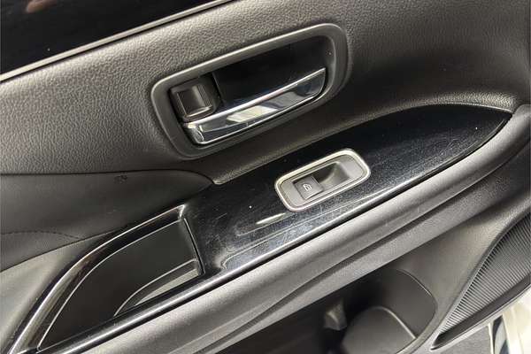 2018 Mitsubishi Outlander PHEV ES ADAS ZL