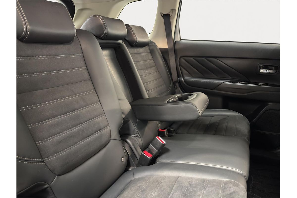 2018 Mitsubishi Outlander PHEV ES ADAS ZL