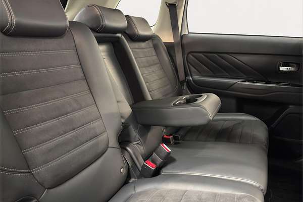 2018 Mitsubishi Outlander PHEV ES ADAS ZL