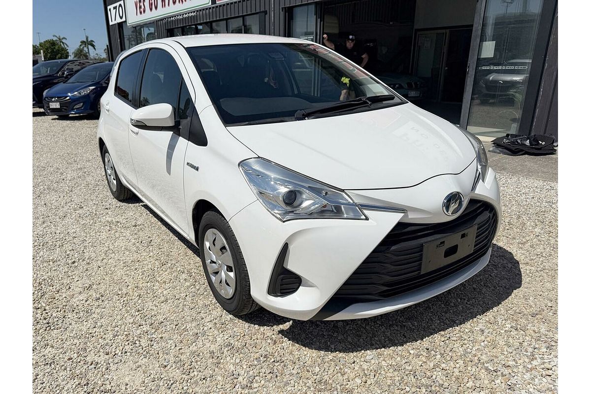 2017 Toyota Vitz