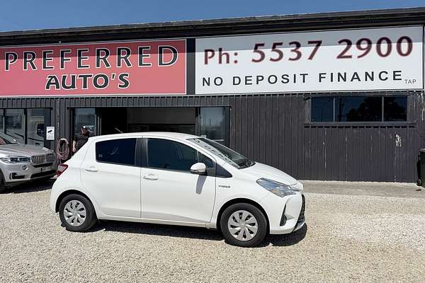 2017 Toyota Vitz