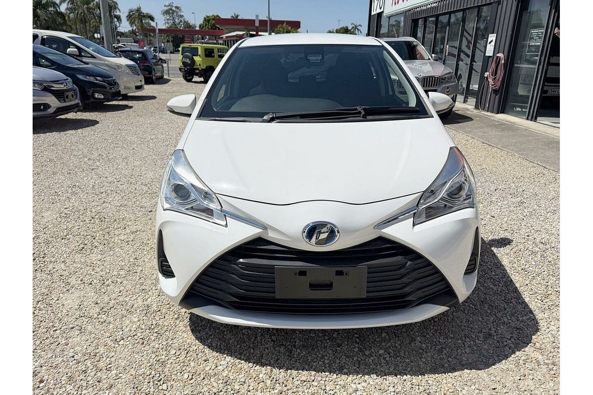 2017 Toyota Vitz