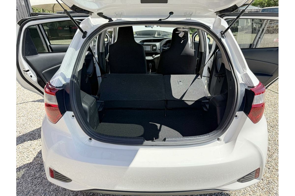 2017 Toyota Vitz