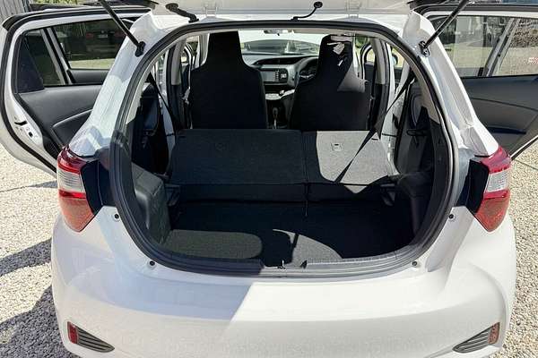 2017 Toyota Vitz