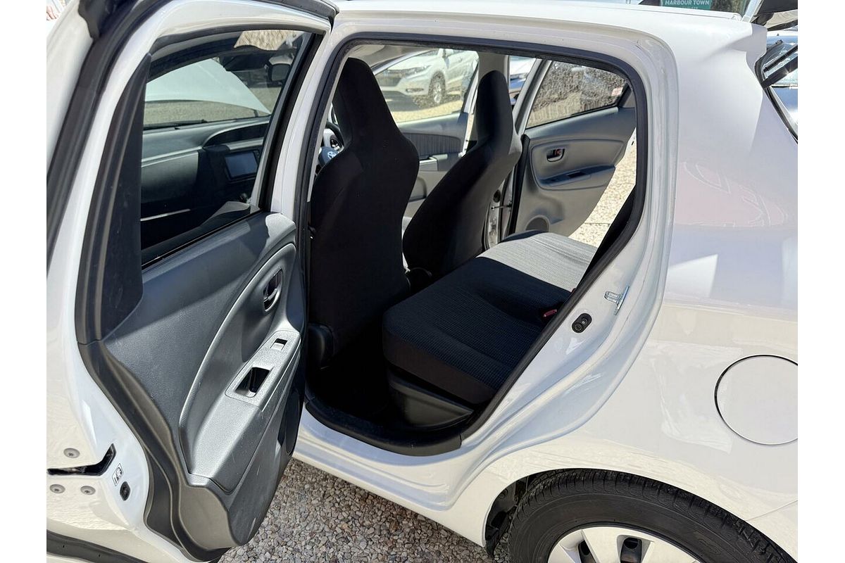 2017 Toyota Vitz