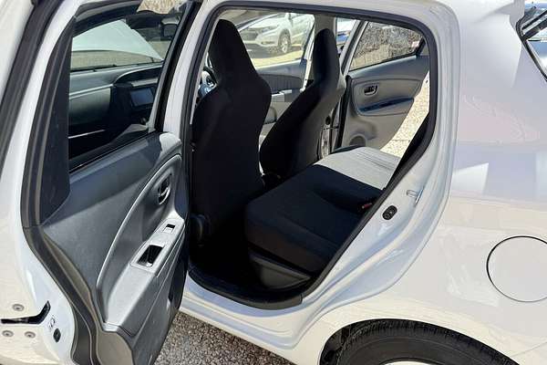 2017 Toyota Vitz