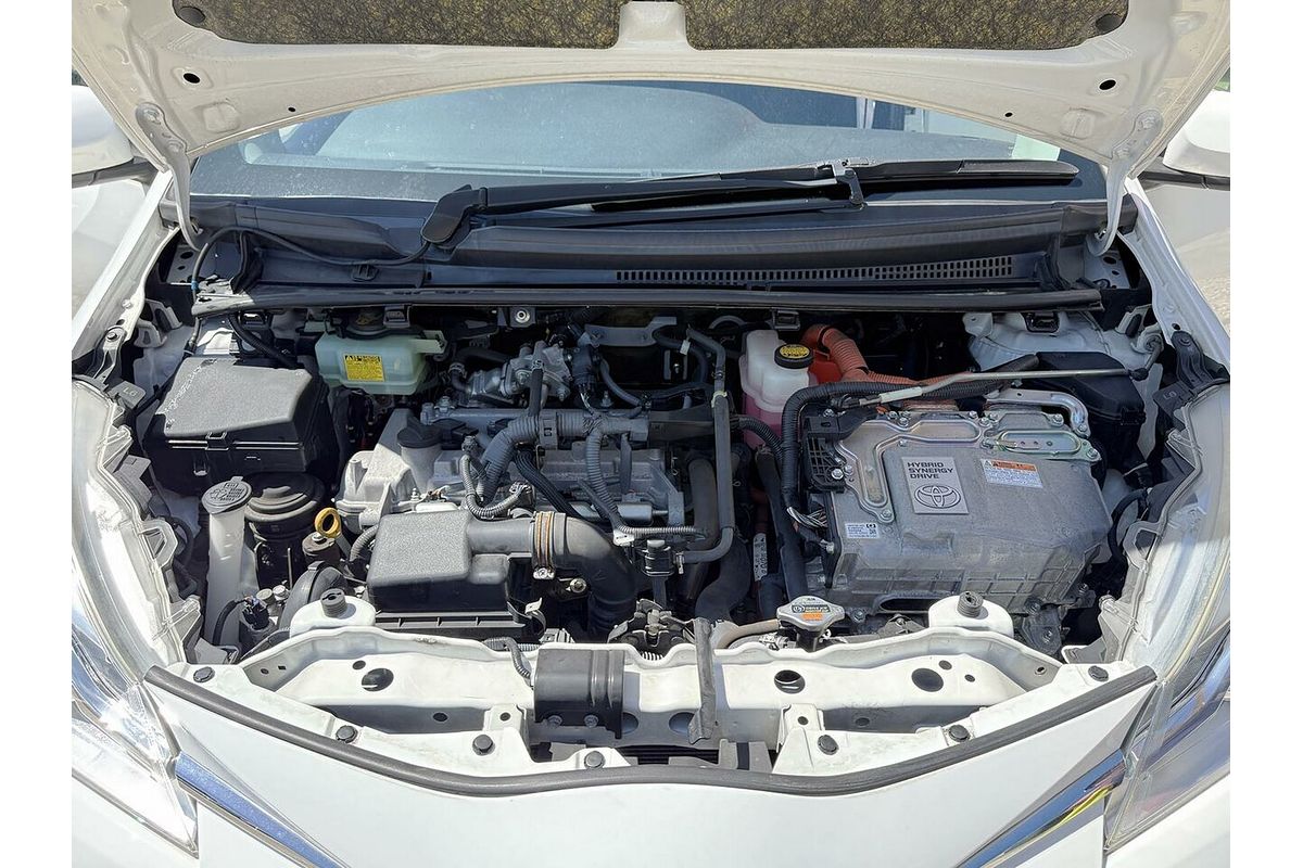 2017 Toyota Vitz