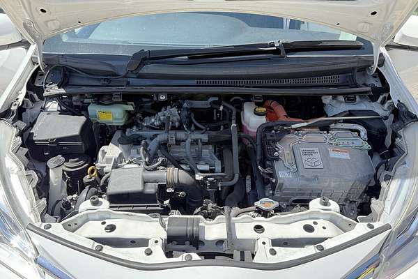 2017 Toyota Vitz