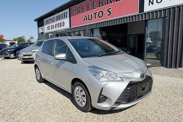 2020 Toyota VITZ F (HYBRID) NHP130