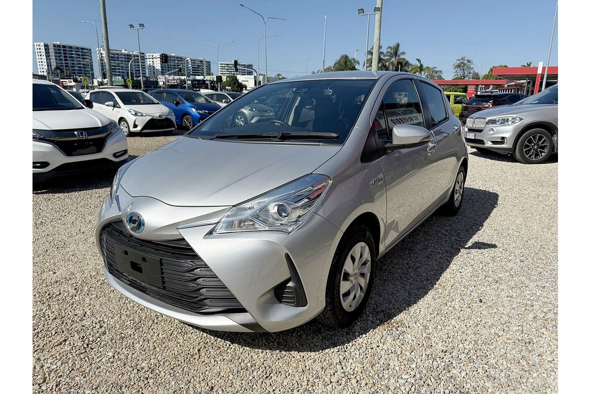 2020 Toyota VITZ F (HYBRID) NHP130