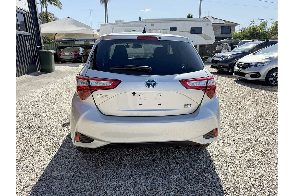 2020 Toyota VITZ F (HYBRID) NHP130