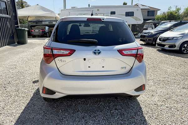 2020 Toyota VITZ F (HYBRID) NHP130