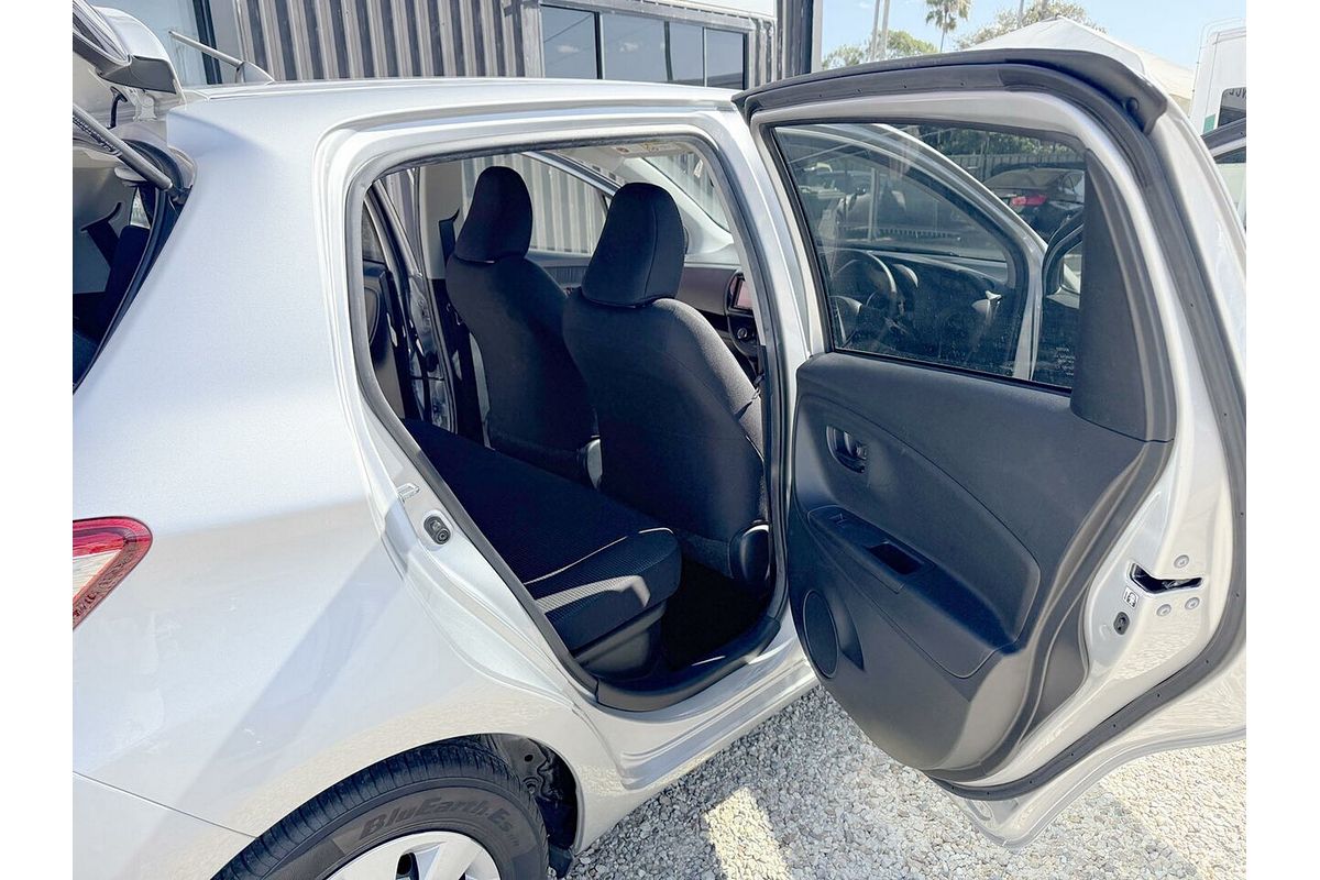 2020 Toyota VITZ F (HYBRID) NHP130