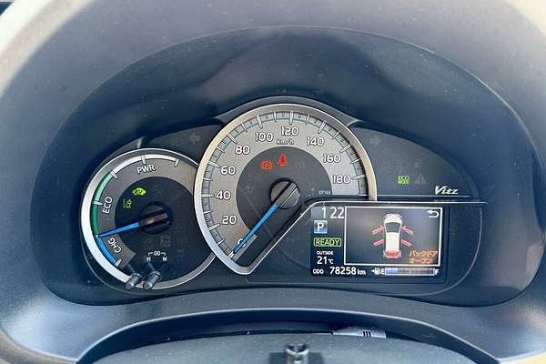 2020 Toyota VITZ F (HYBRID) NHP130