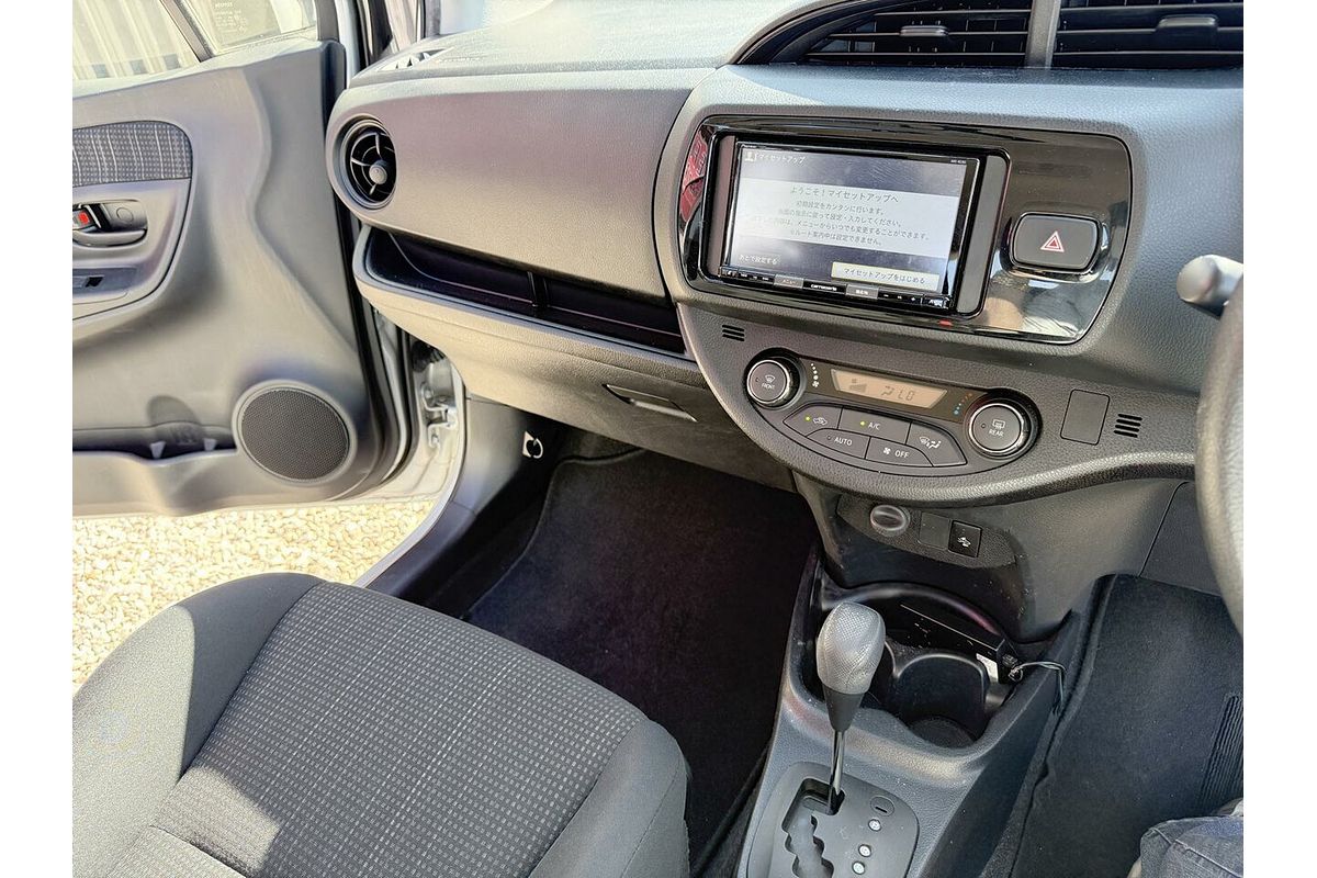 2020 Toyota VITZ F (HYBRID) NHP130