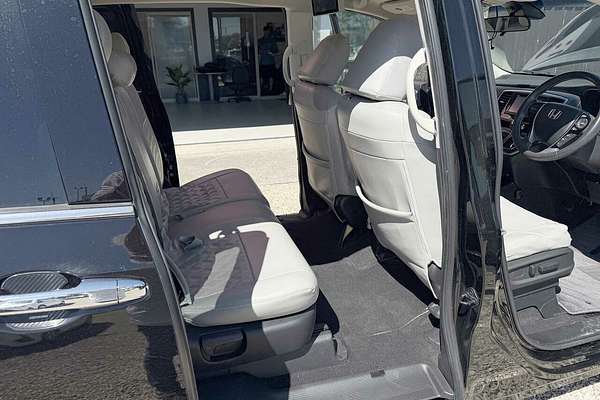 2017 Honda Odyssey (HYBRID) RC