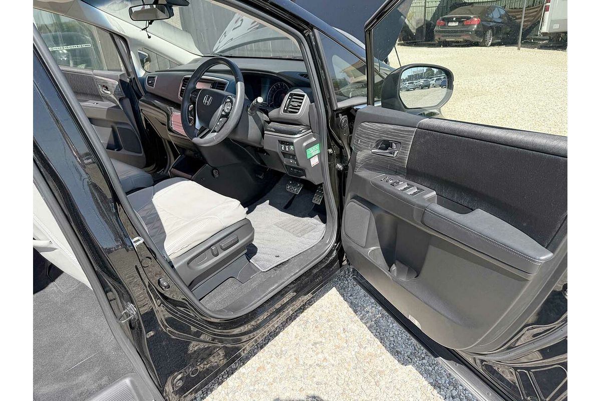2017 Honda Odyssey (HYBRID) RC