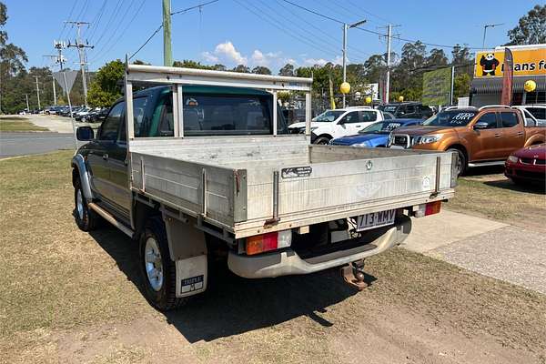 2003 Toyota Hilux SR5 VZN167R 4X4