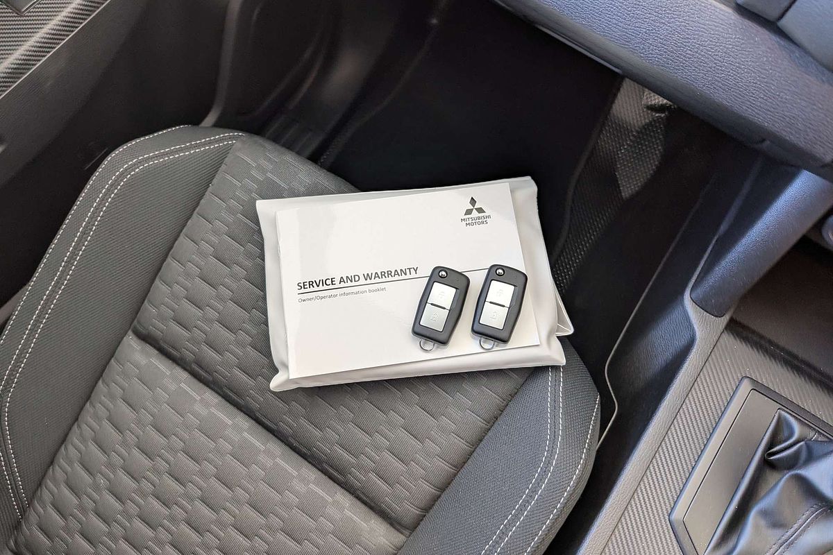 2025 Mitsubishi Triton GLX+ MV 4X4