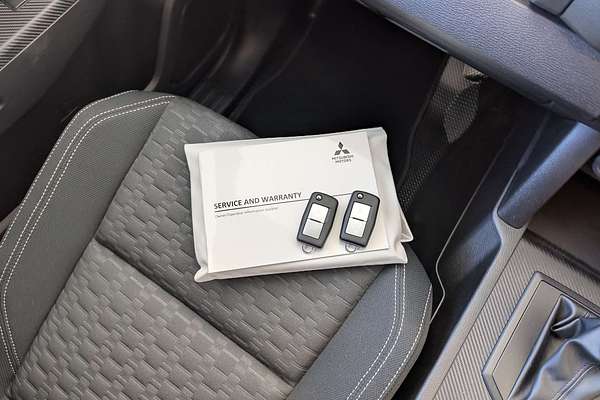 2025 Mitsubishi Triton GLX+ MV 4X4